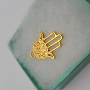 Luxe Chakra peace charm‎